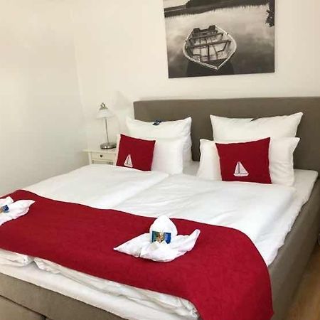Boardinghouse Apartment Busum Bagian luar foto
